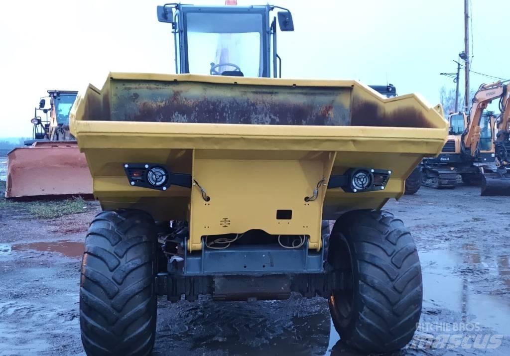 Wacker Neuson DW 100 サイト　ダンプ