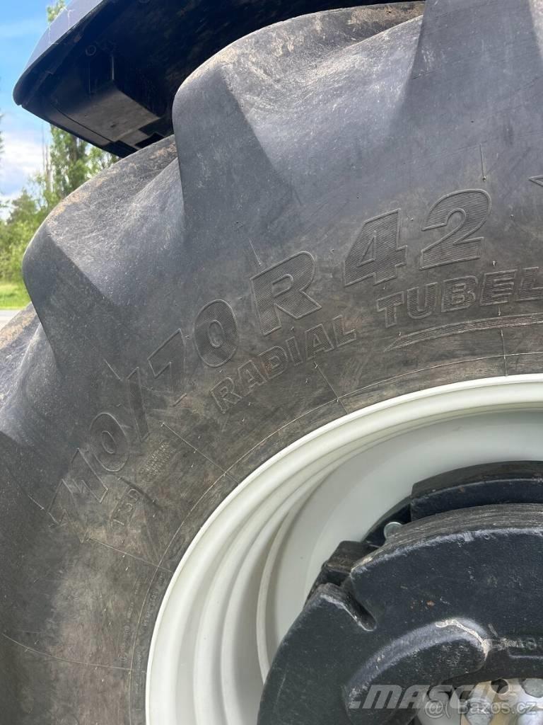 Steyr Absolut CVT トラクター