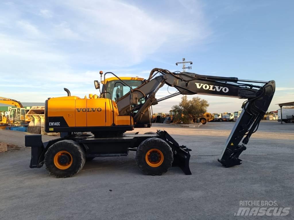 Volvo EW 140 C ホイール式油圧ショベル（パワーショベル・ユンボ・バックホー）