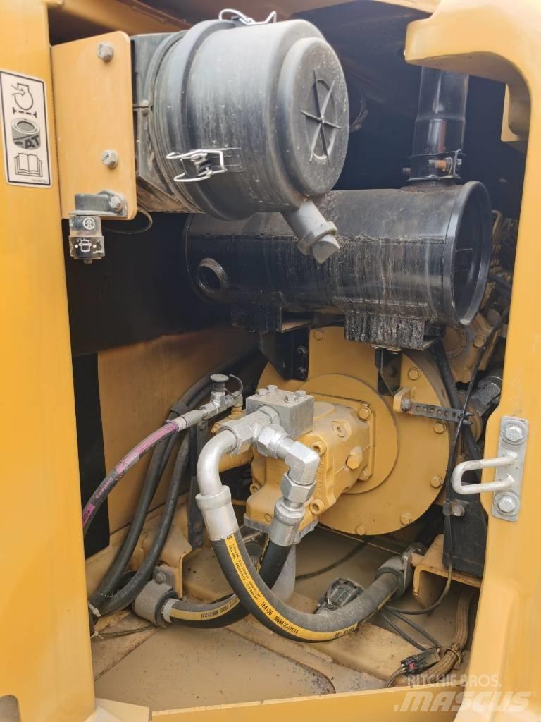 CAT 307 E 大型油圧ショベル12t以上（パワーショベル・ユンボ）