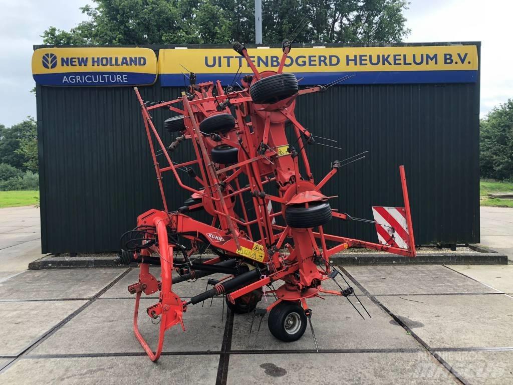 Kuhn GF 8702 テッダー・テッダーレーキ