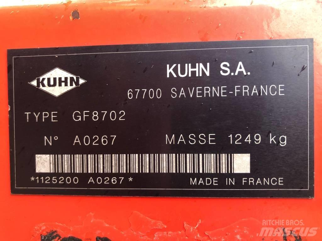 Kuhn GF 8702 テッダー・テッダーレーキ