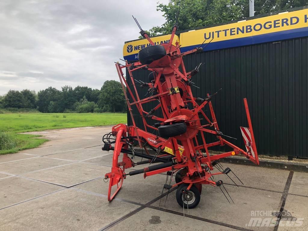 Kuhn GF 8702 テッダー・テッダーレーキ