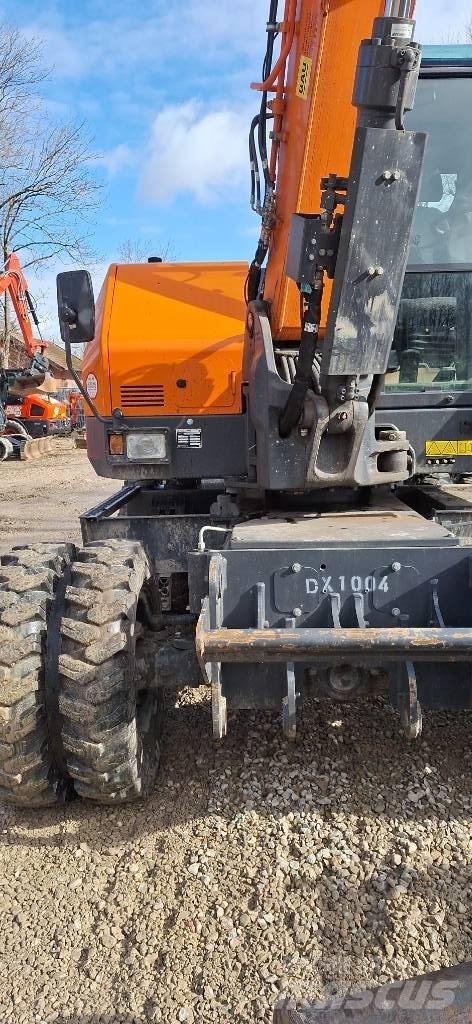 Doosan DX 100 W-7 ホイール式油圧ショベル（パワーショベル・ユンボ・バックホー）