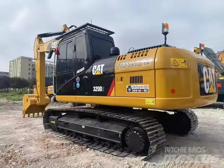 CAT CAT320D2 中型油圧ショベル 7ｔ-12ｔ（ユンボ・パワーショベル・バックホー）