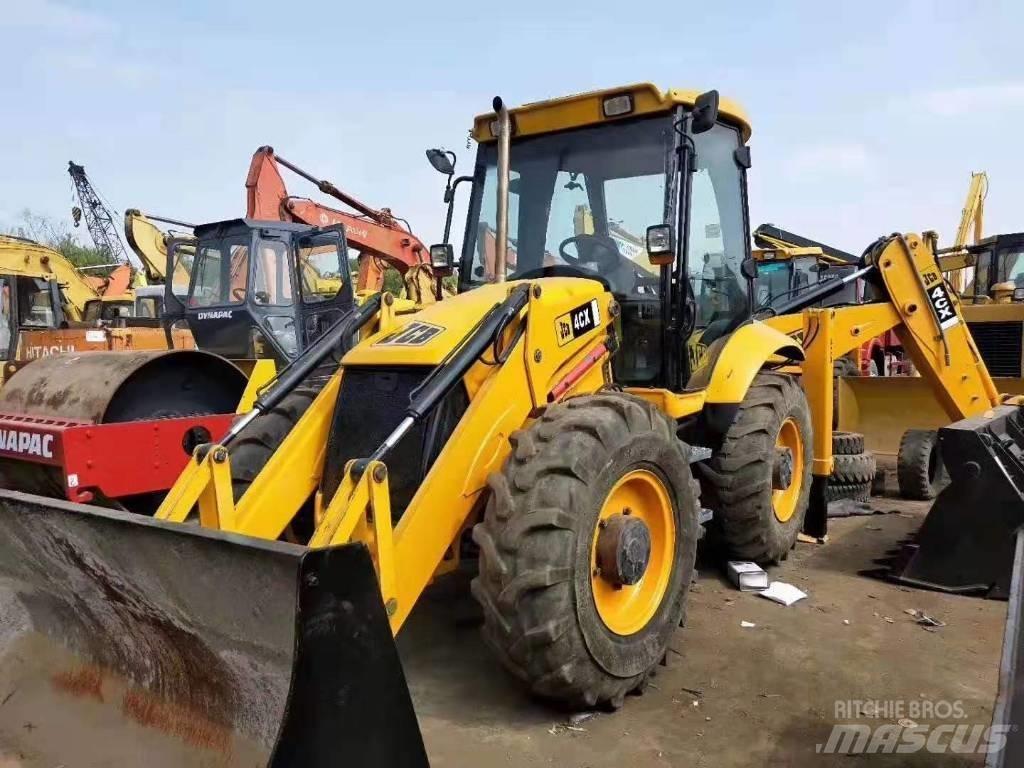 JCB 4CX バックホーローダー