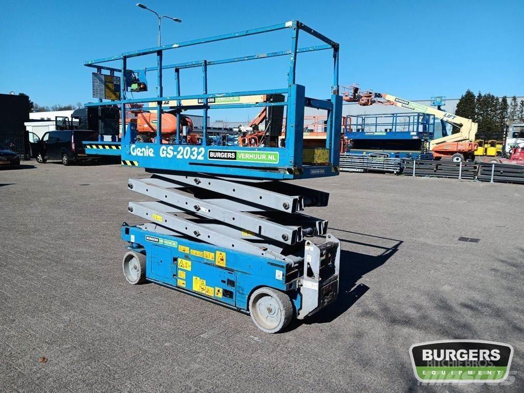 Genie GS2032 シザースリフト