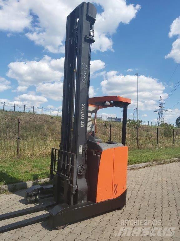 BT RR E 160 リーチフォークリフト