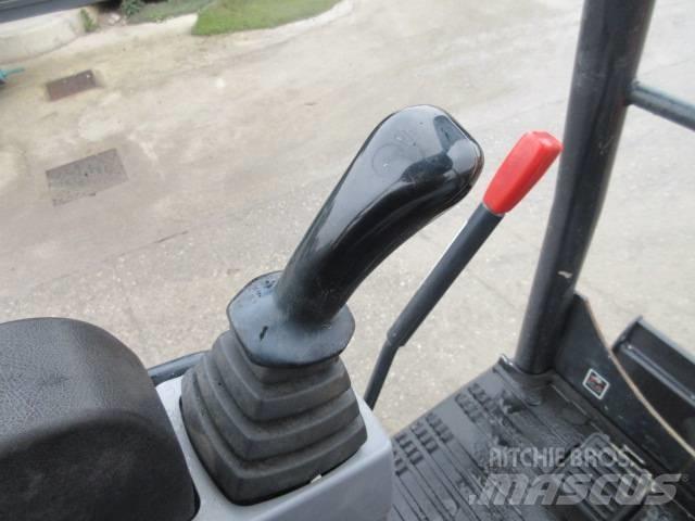 Kubota U 27-4 ミニ油圧ショベル 7t以下（ミニユンボ・ミニディガー）