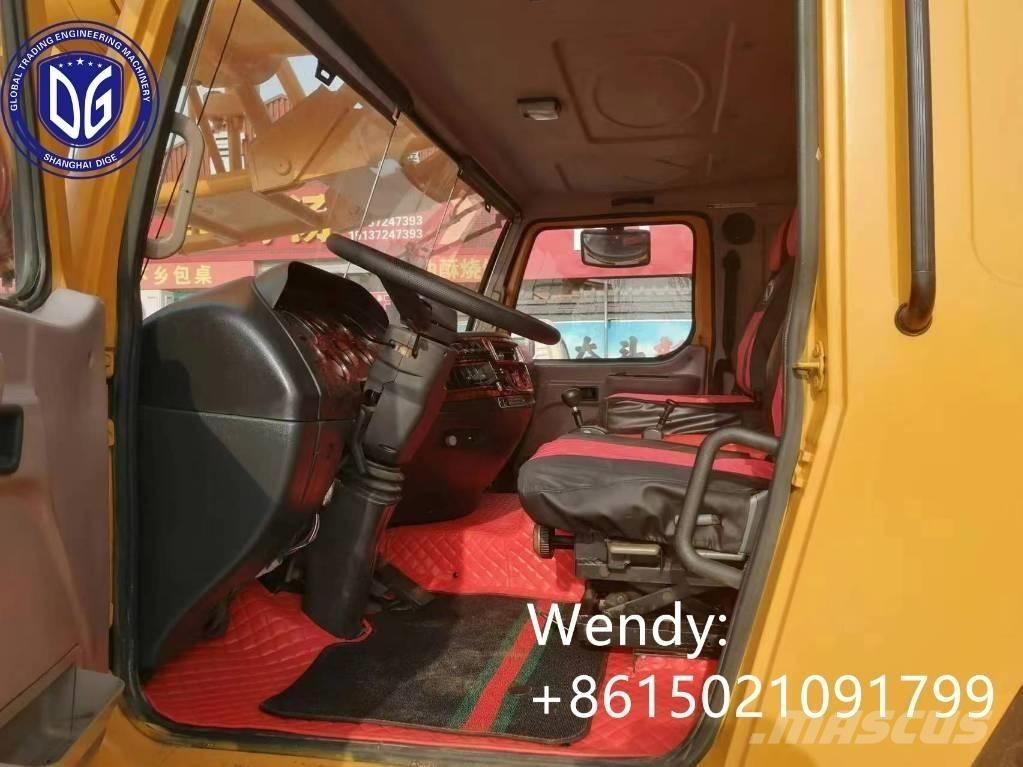 XCMG QY 100K ラフテレーンクレーン