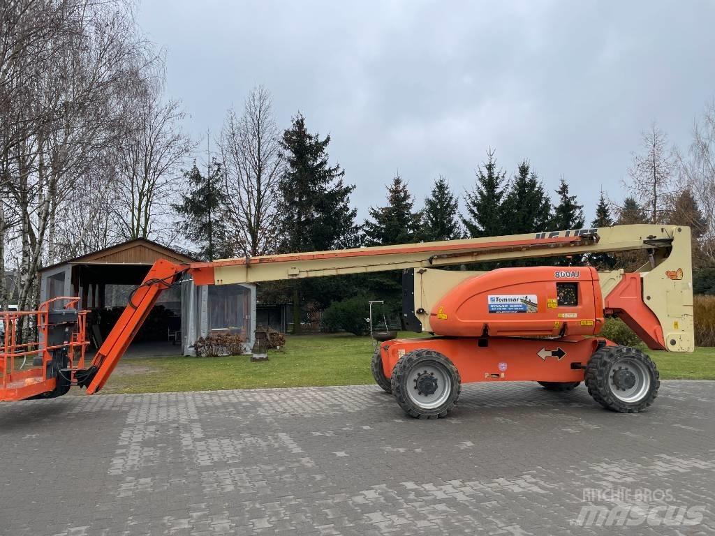 JLG 800 AJ ブームリフト　屈伸型