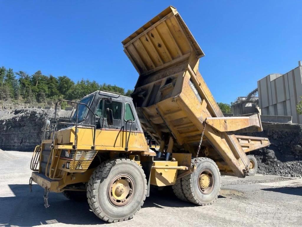 CAT 769 D リジットフレーム式ダンプトラック