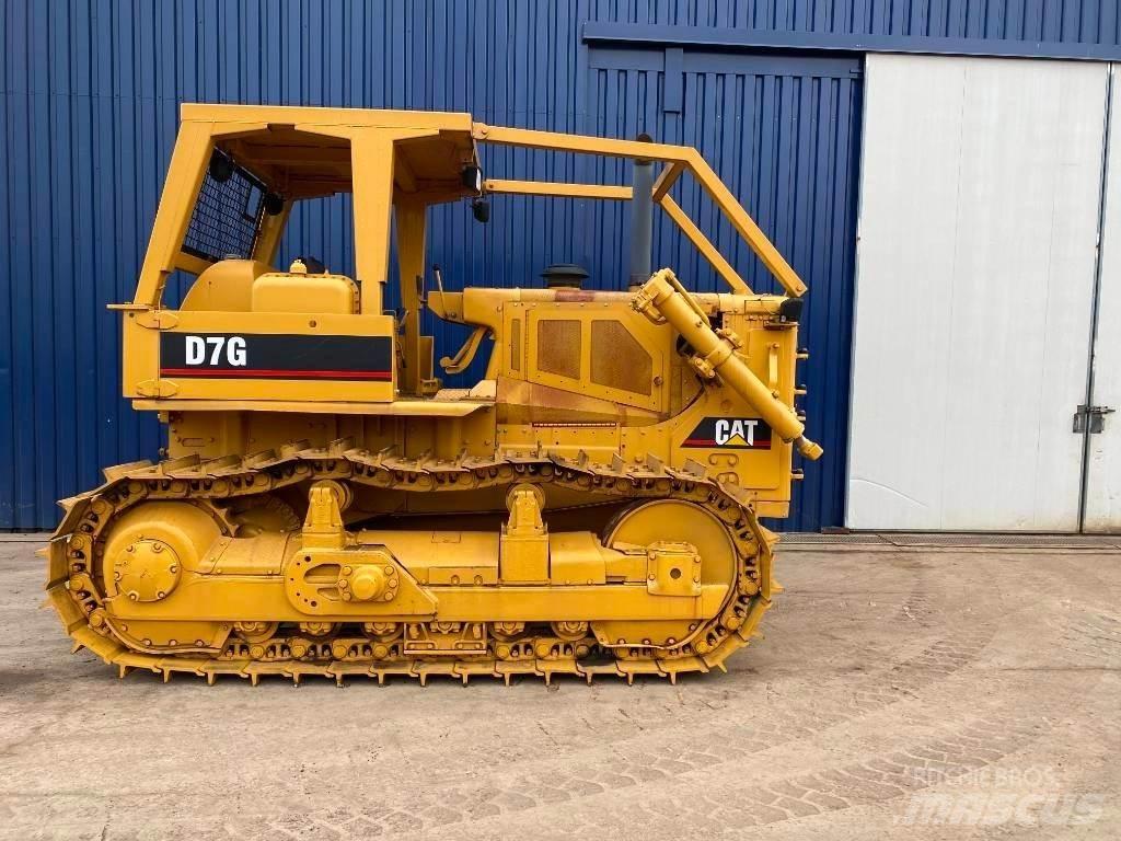 CAT D 7 G ブルドーザー