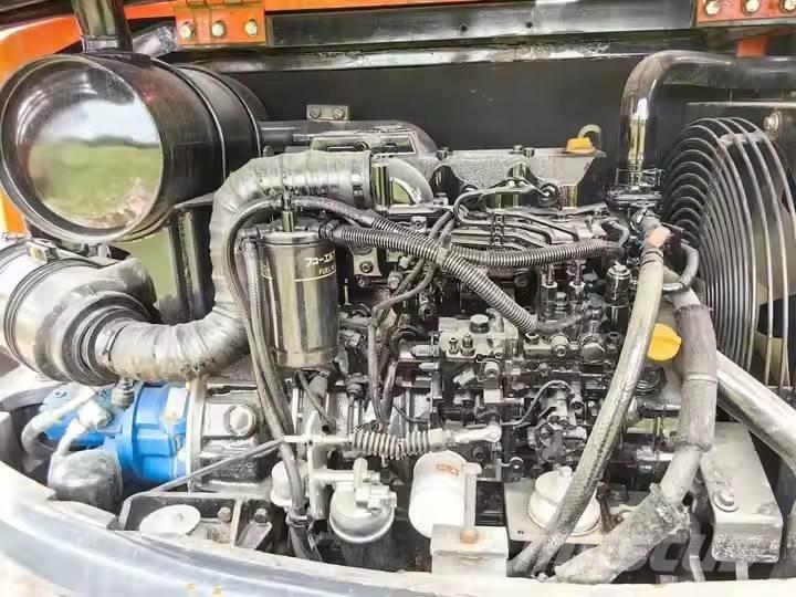Doosan DX 60 ミニ油圧ショベル 7t以下（ミニユンボ・ミニディガー）