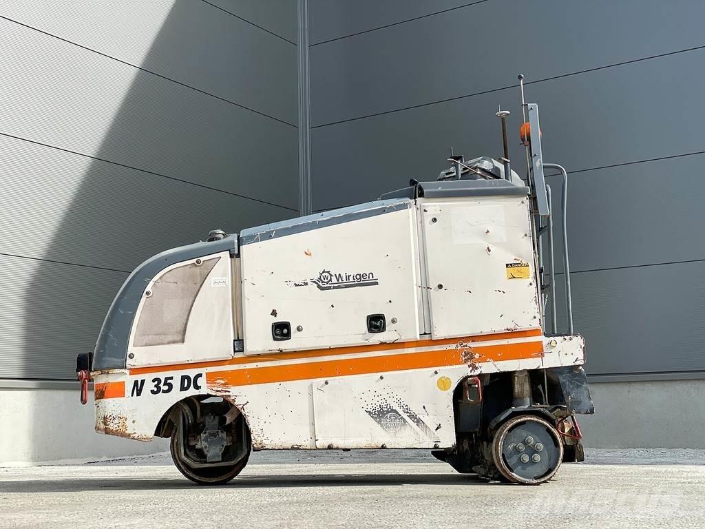 Wirtgen W 35 DC アスファルトコールドミリングマシーン