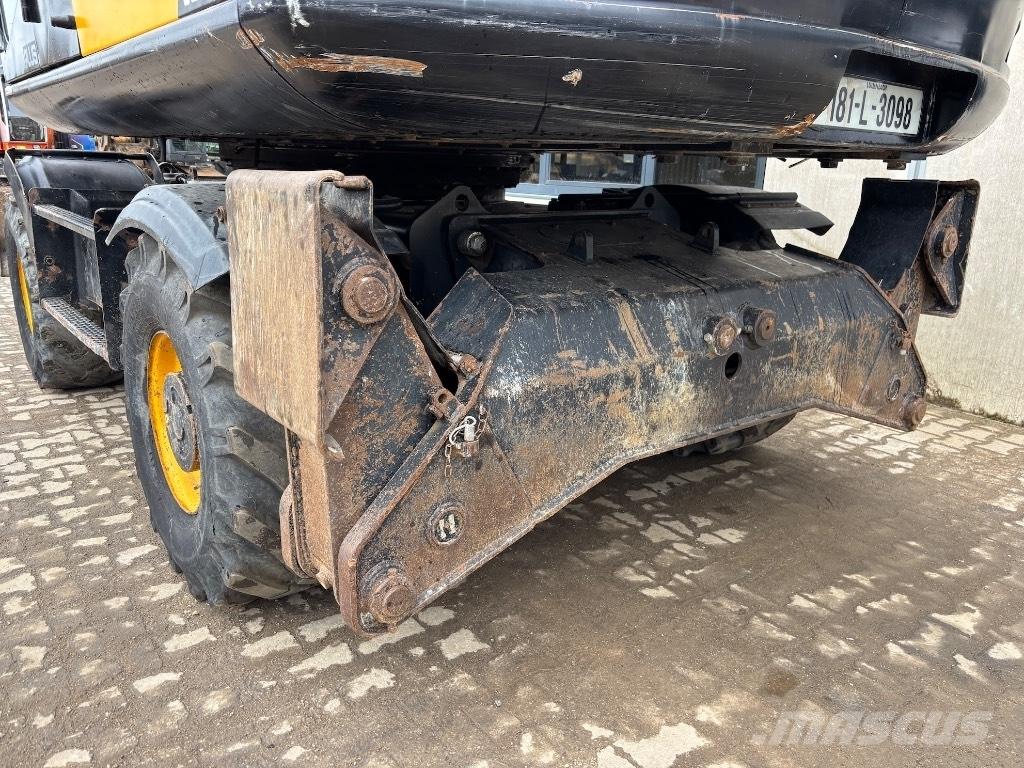 JCB JS 160 W ホイール式油圧ショベル（パワーショベル・ユンボ・バックホー）