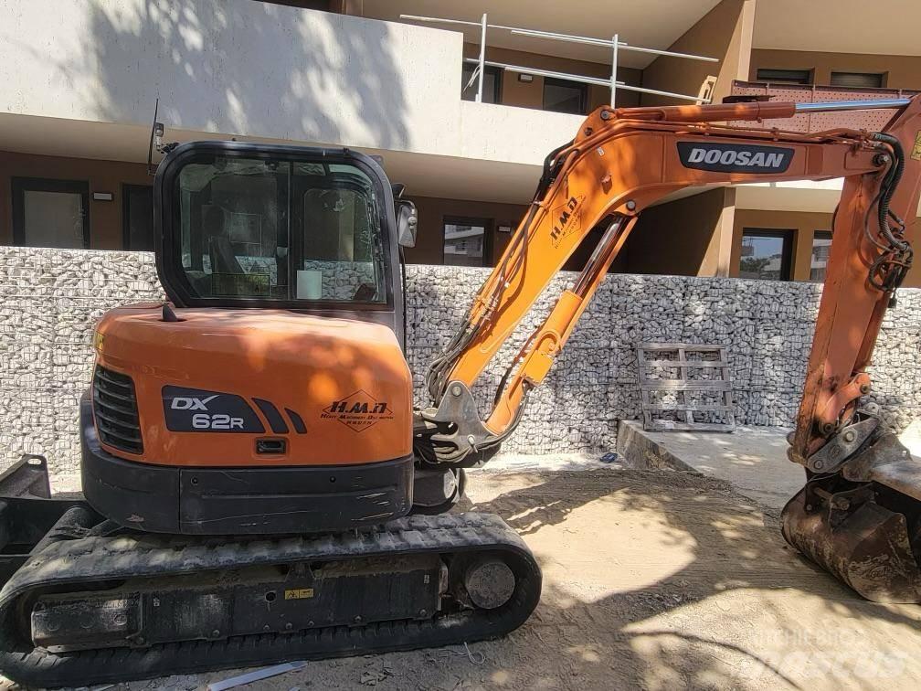 Doosan DX 62 R-3 ミニ油圧ショベル 7t以下（ミニユンボ・ミニディガー）