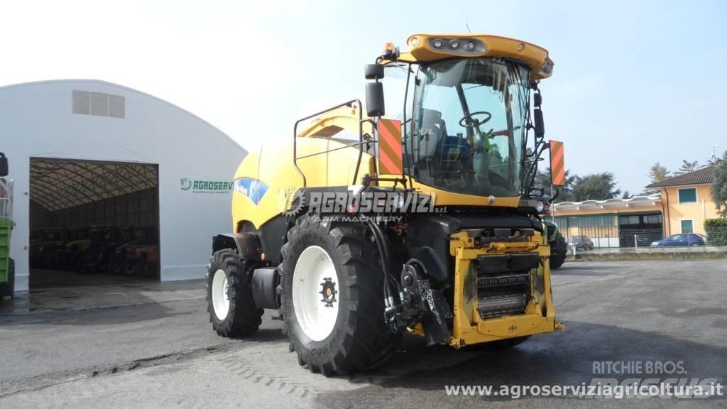 New Holland FR 9060 自走式フォレージハーベスター