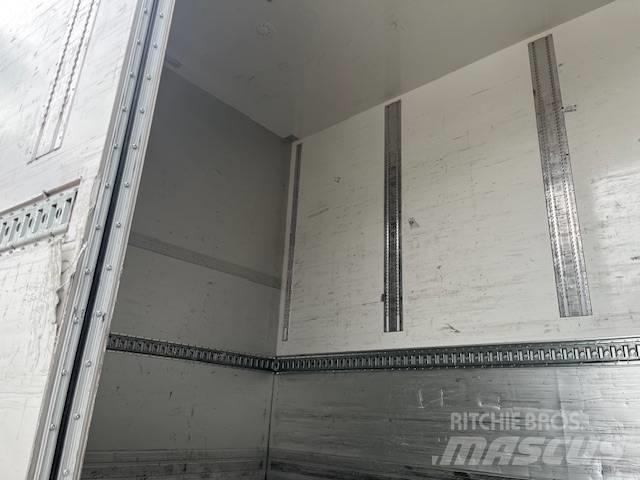 Scania R450B6X2*4NB ボックスボディー、ウイング、箱車