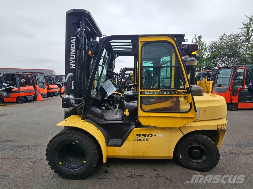 Hyundai 35d-9 ディーゼル・軽油