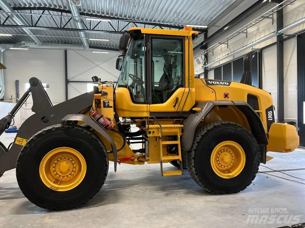 Volvo L90G ホイールローダー・タイヤショベル