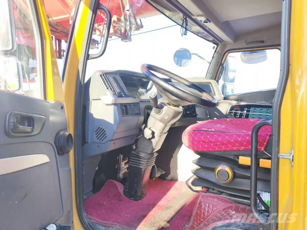 Sany SAC4500T オールテレーンクレーン