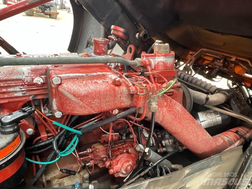 Iveco 135E 18 4X4 ボックスボディー、ウイング、箱車