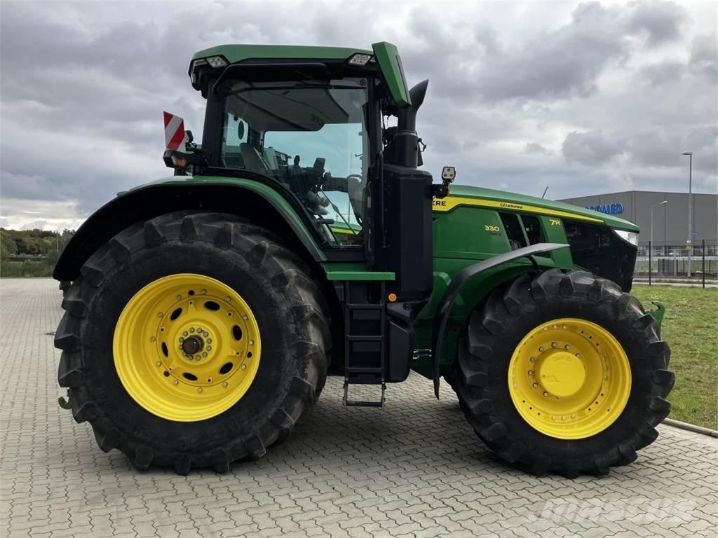 John Deere 7R 330 トラクター