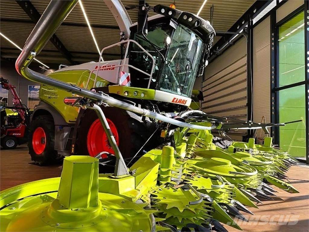 CLAAS Jaguar 970 自走式フォレージハーベスター
