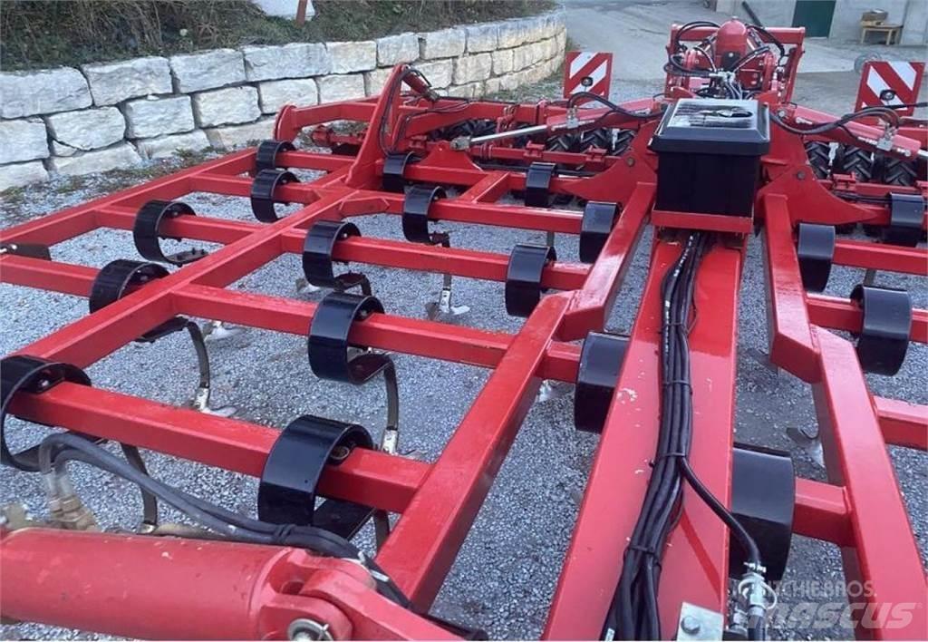 Horsch Tiger 6XL カルチベーター