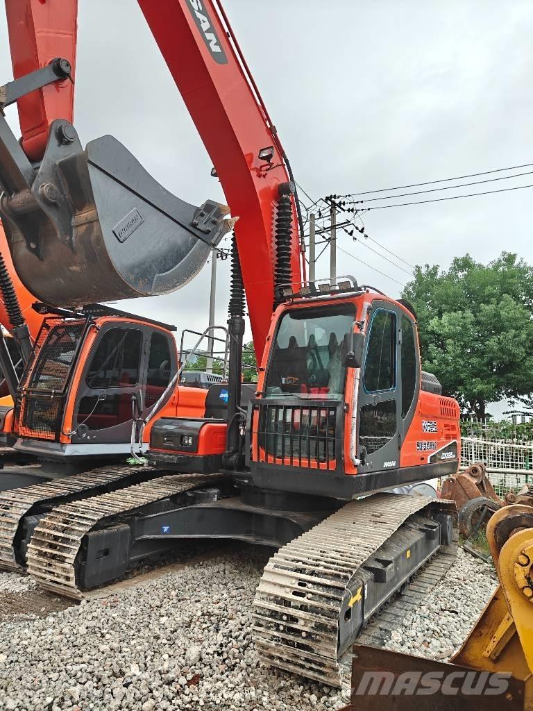 Doosan 225 LC-9C 大型油圧ショベル12t以上（パワーショベル・ユンボ）