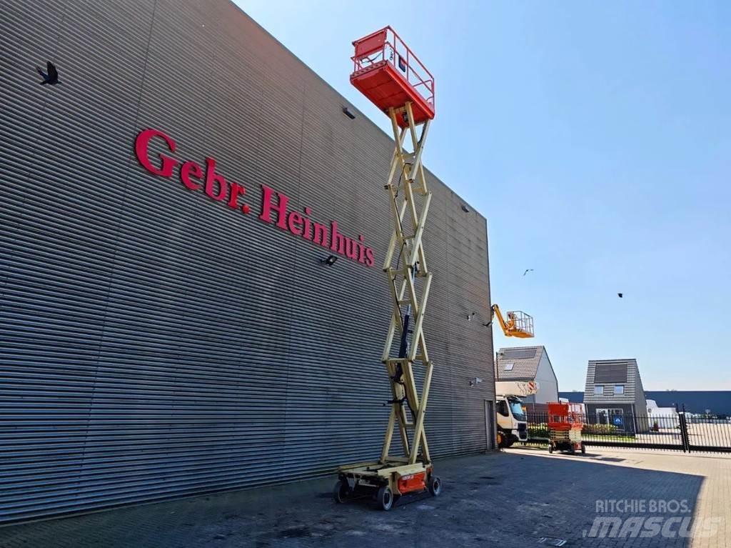 JLG 3246 ES シザースリフト
