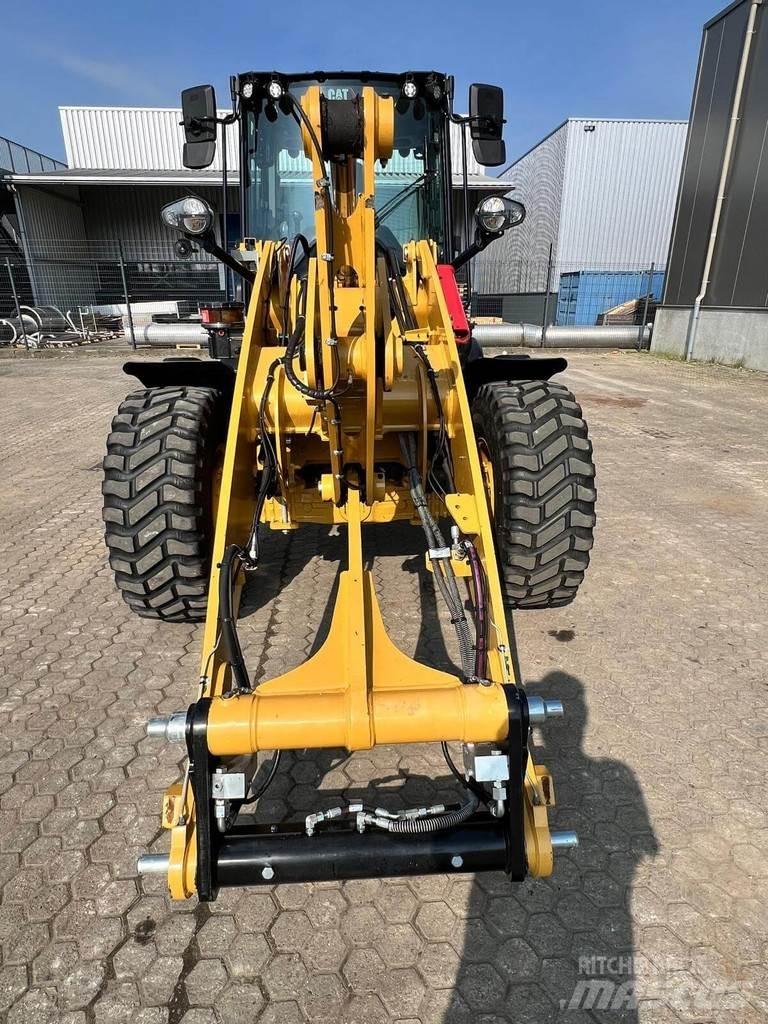 CAT 908 ホイールローダー・タイヤショベル