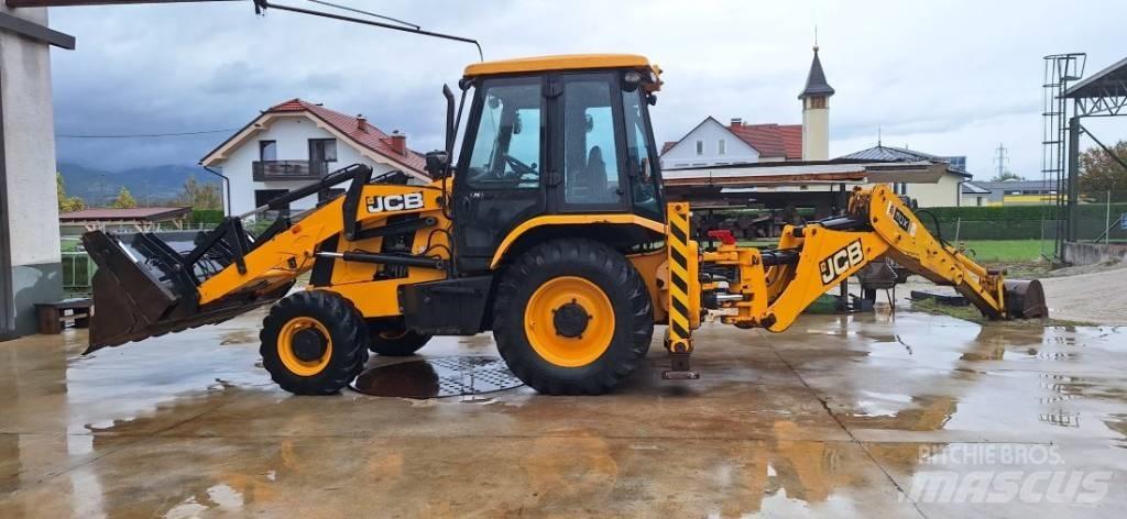 JCB 3DX バックホーローダー