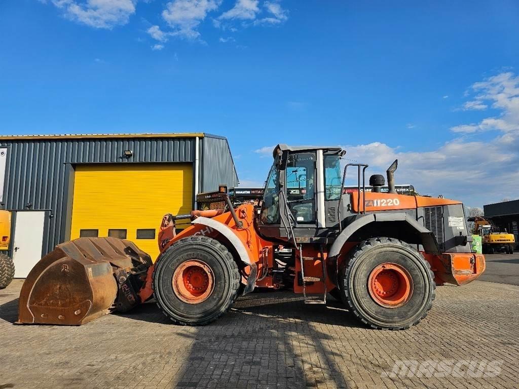Hitachi ZW220 ホイールローダー・タイヤショベル