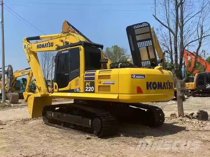 Komatsu PC220-8 大型油圧ショベル12t以上（パワーショベル・ユンボ）