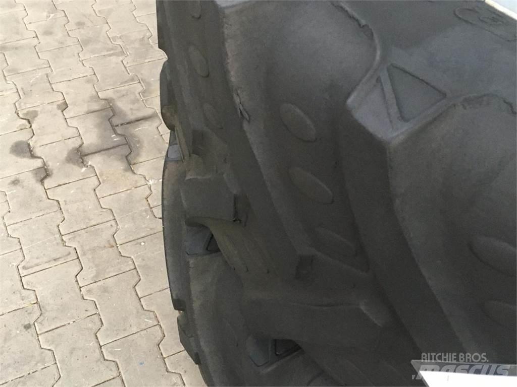 BKT 480/70R34 タイヤ、ホイル、リム
