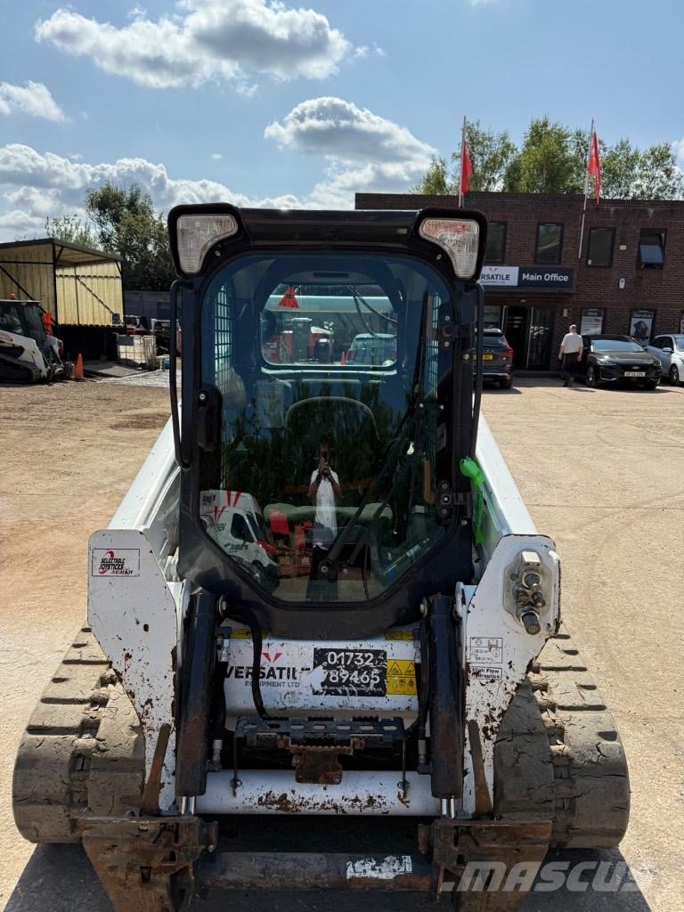 Bobcat T 590 HF スキッドステアローダー
