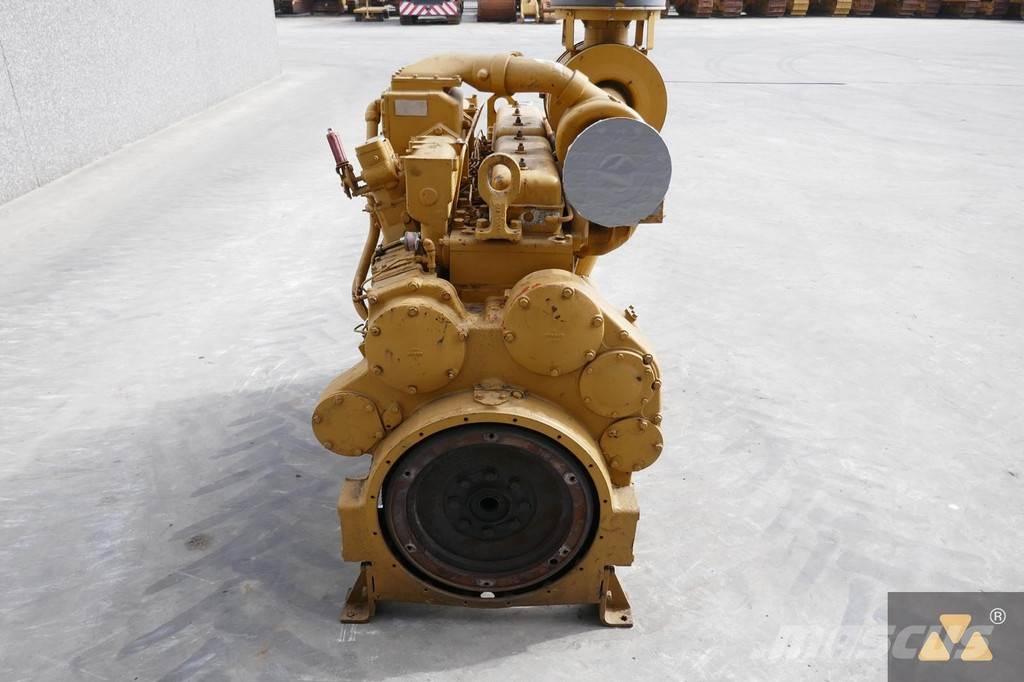 CAT D353E エンジン
