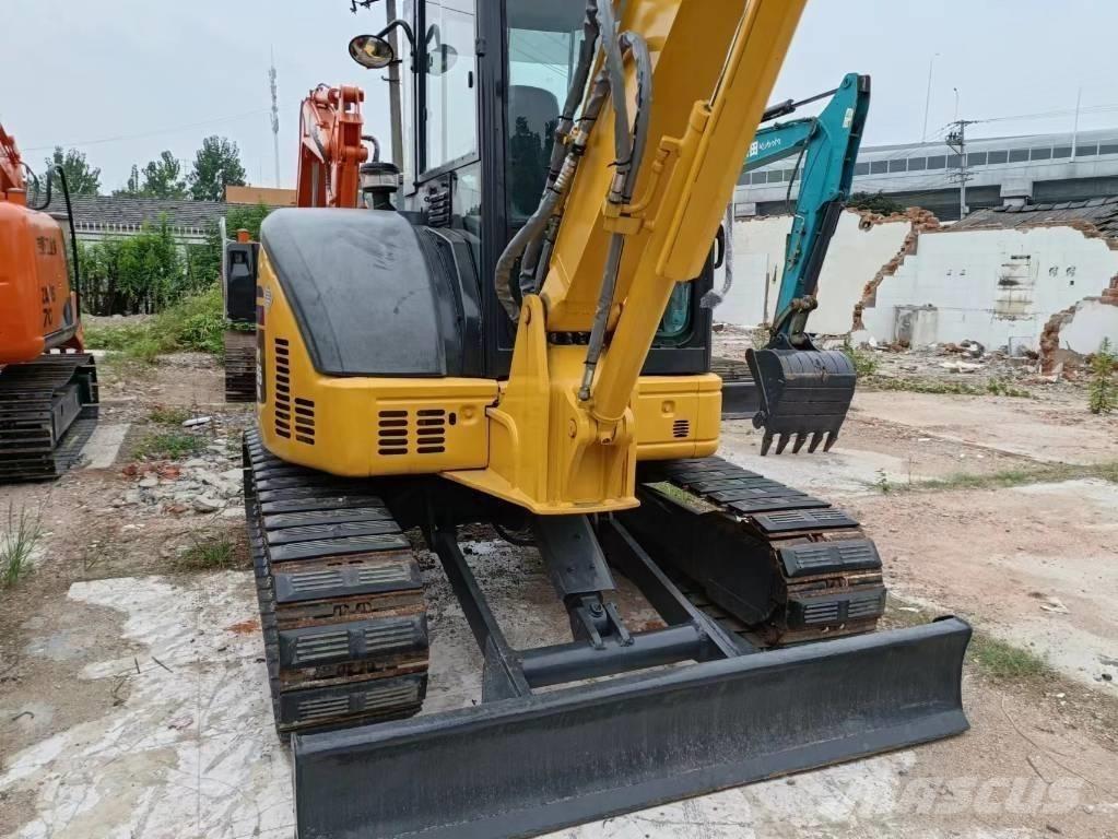 Komatsu PC 55 MR 大型油圧ショベル12t以上（パワーショベル・ユンボ）