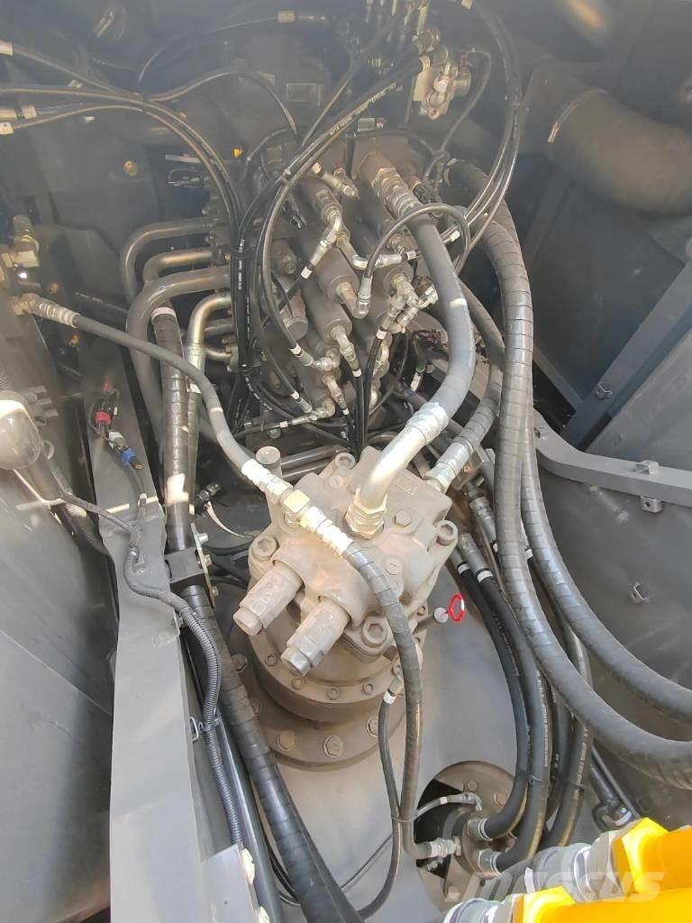 Sumitomo SH210 大型油圧ショベル12t以上（パワーショベル・ユンボ）