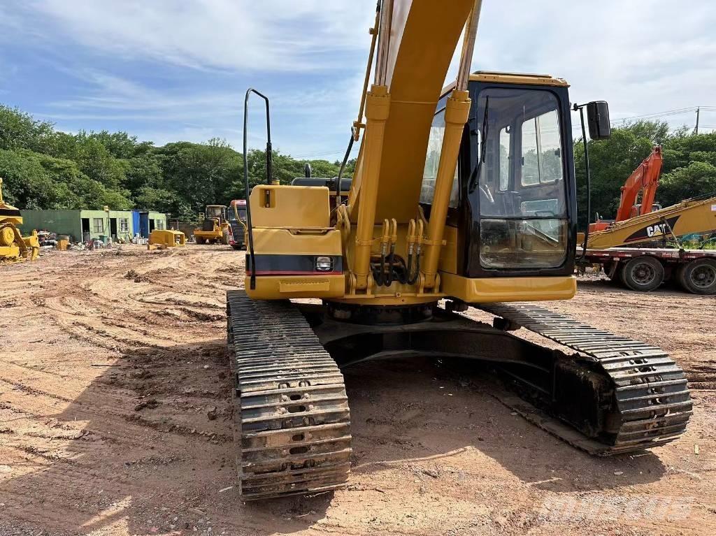 CAT 320BL 大型油圧ショベル12t以上（パワーショベル・ユンボ）