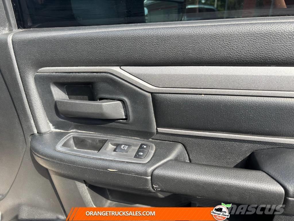 RAM 5500 HD レッカー車