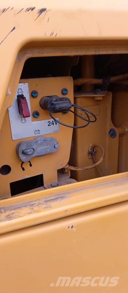 CAT 730 C 2 アーティキュレート式ダンプトラック