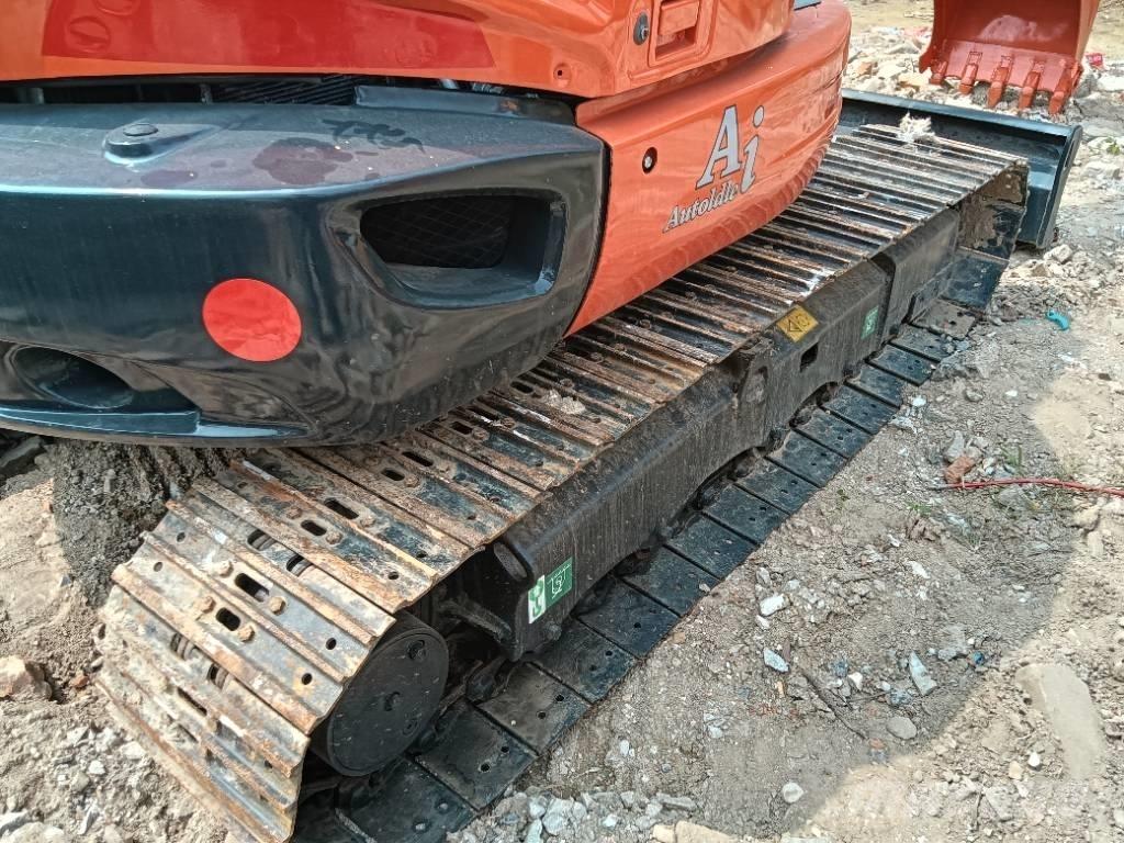 Kubota KX 165 ミニ油圧ショベル 7t以下（ミニユンボ・ミニディガー）
