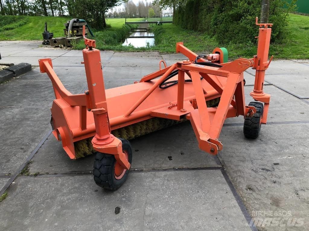 Holaras H-220-V-FR 路面清掃機