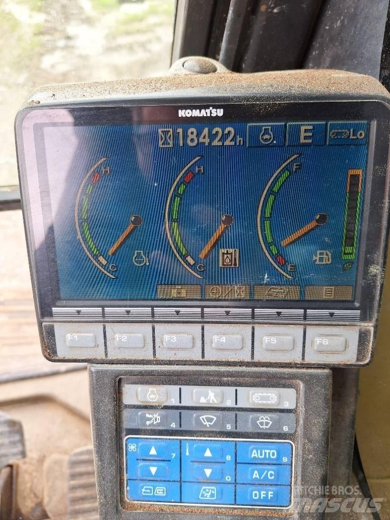 Komatsu PC 210 LC-8K 大型油圧ショベル12t以上（パワーショベル・ユンボ）