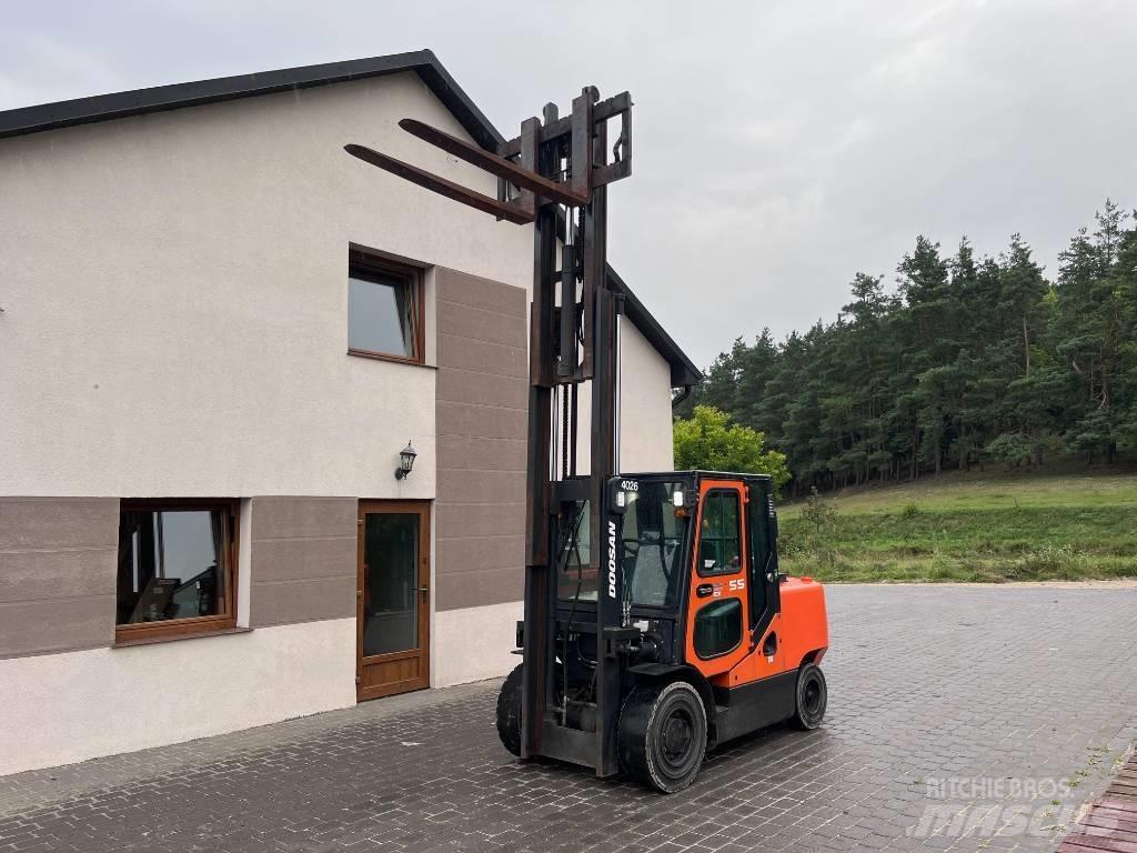 Doosan D 55 C-7 ディーゼル・軽油