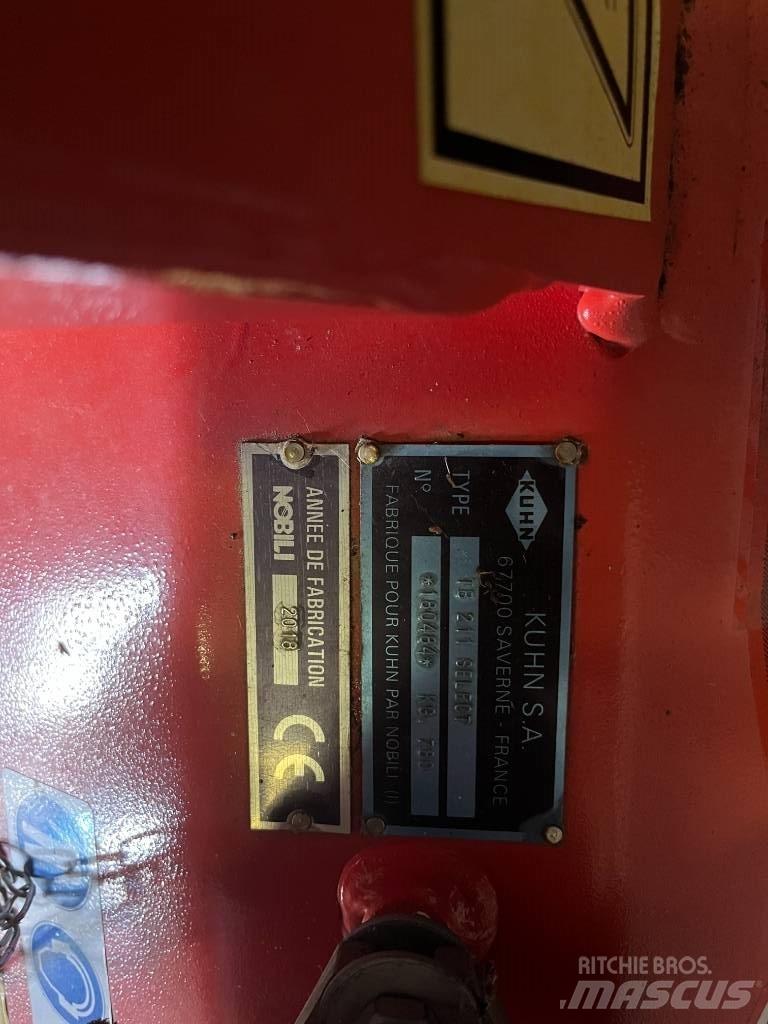 Kuhn TB 211 モアー
