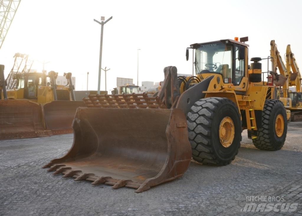 Volvo L220 F ホイールローダー・タイヤショベル